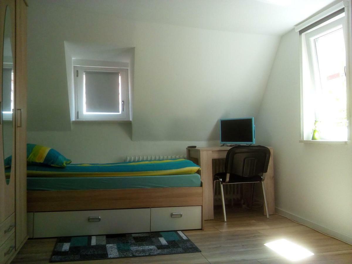 3Zi Ferienwohnung In Kirchhain Nahe Marburg Und Stadtallendorf エクステリア 写真